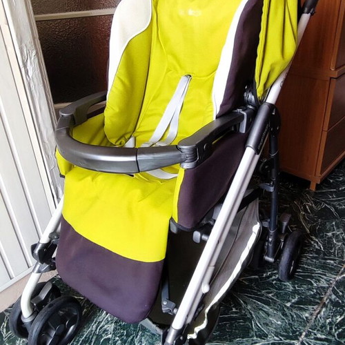 Peg Perego Pliko stroller like new, lightweight and practical