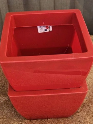 2 Small Red Flowerpots New