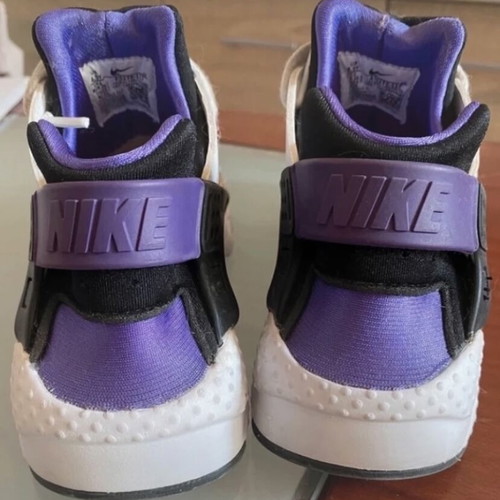 Nike athletic shoes like new, white with purple details, size 36.5