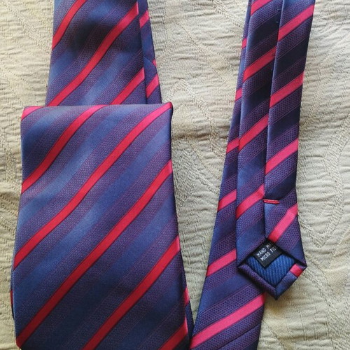Federico tie 100% handmade embossed weave, like new, blue and purple