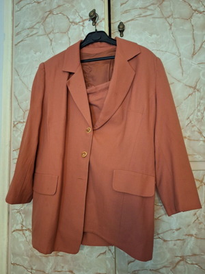 Suit set jacket and skirt like new