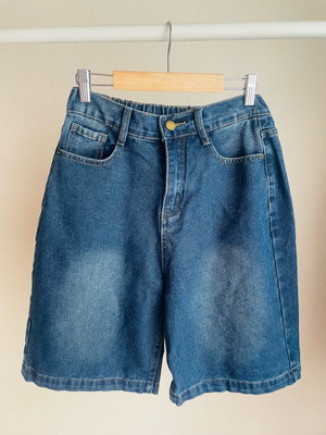Women's denim bermuda shorts new, size M 38 10, blue