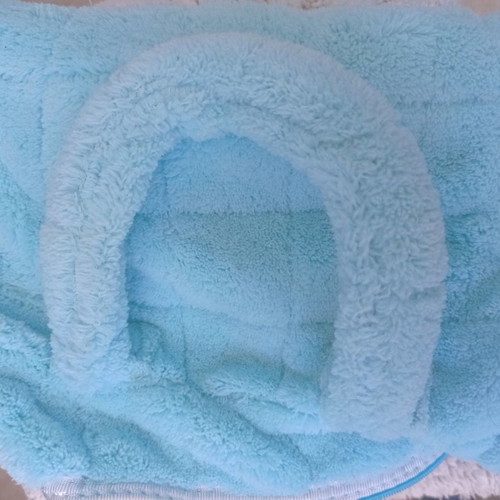 Spa towel with waterproof interior and light blue pouch new