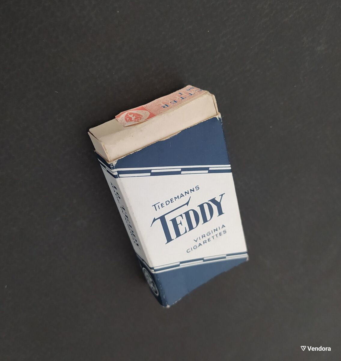 Empty cigarette packs used, lot of 11,… - € 45,00