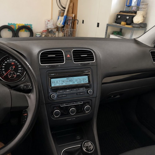 Volkswagen Golf TSi 2010, black, manual, 1390cc petrol