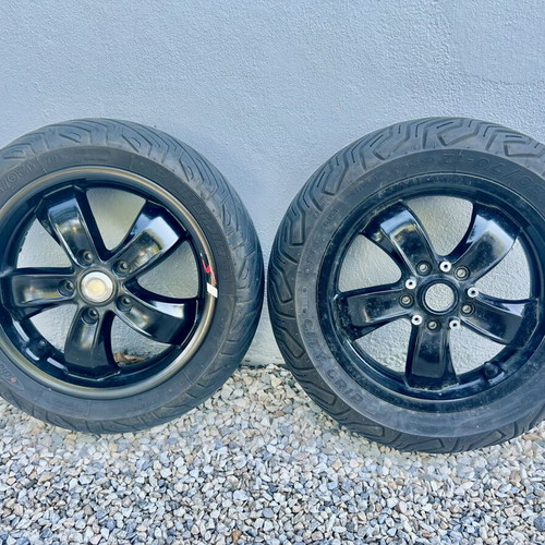 Vespa GTS genuine tire and rim set