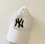 New York Jockey Cap New Era like new, white, sizes S M