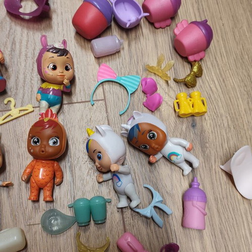 Cry Babies figures used with many accessories and Frozen set