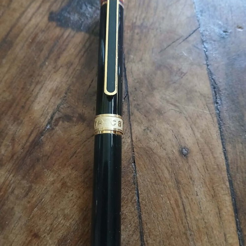 Pierre Cardin pen like new