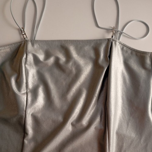 Carlo Colucci women's elastic top size M, like new, silver