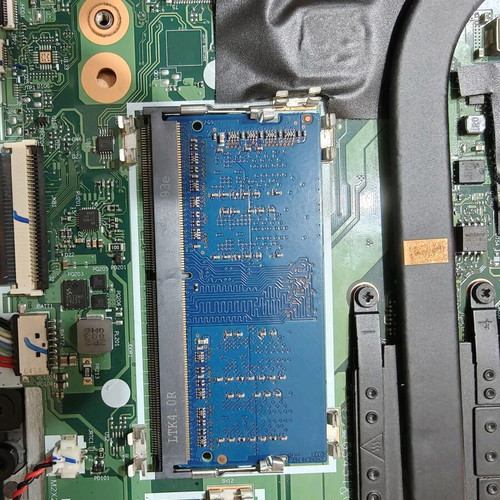 Lenovo laptop used for parts with Ryzen 7, SSD, RAM