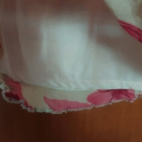 Skirt with pink flowers