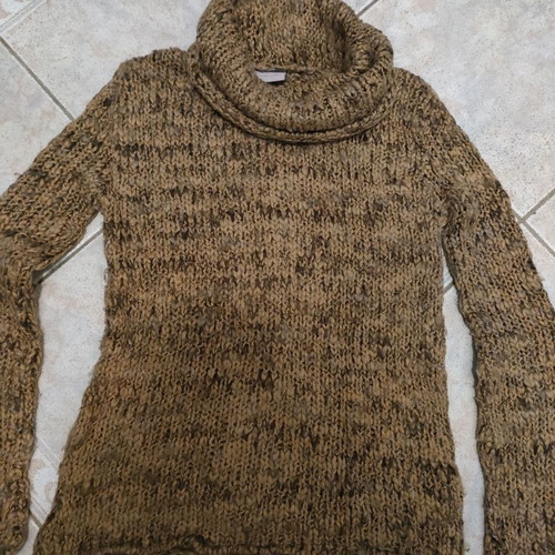 Knitted Scandalo turtleneck sweater like new
