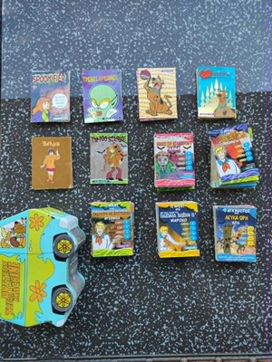 Scooby-Doo card collection used, 225 cards with DeAgostini collectible truck