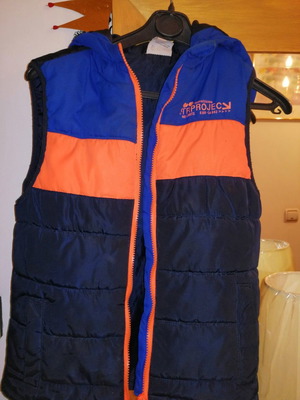 Αμάνικο παιδικό 10 ετών μεταχειρισμένο σε πολύ καλή κατάσταση