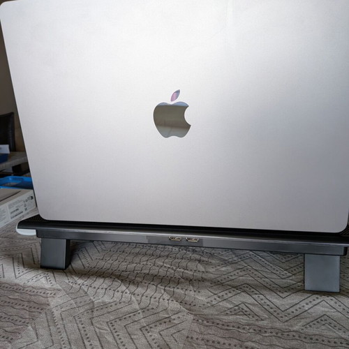 MacBook M3 Air 2024 laptop, 256GB SSD, 16GB RAM, 15.3 inch