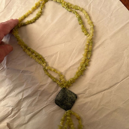 Necklace new, beautiful for the neck