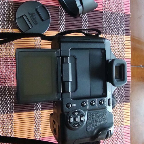 Leica V-Lux 1 κάμερα σαν καινούργια με 10.1 MP και ποιοτικό φακό