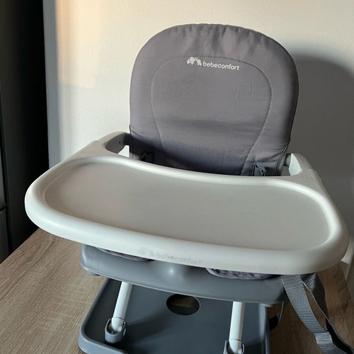 Bebe Confort feeding chair used, portable with 3 height positions