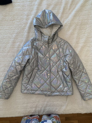 Μπουφάν ASOS με holographic effect μεταχειρισμένο, αδιάβροχο, ασημί
