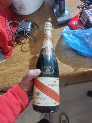 Шампанско Mumm Gordon Rouge ново без кутия