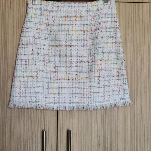 BSB tweed skirt size 40, like new, white with multicolor weave