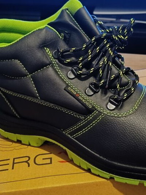 Ergo Shoes work boots size 45, new, black and green