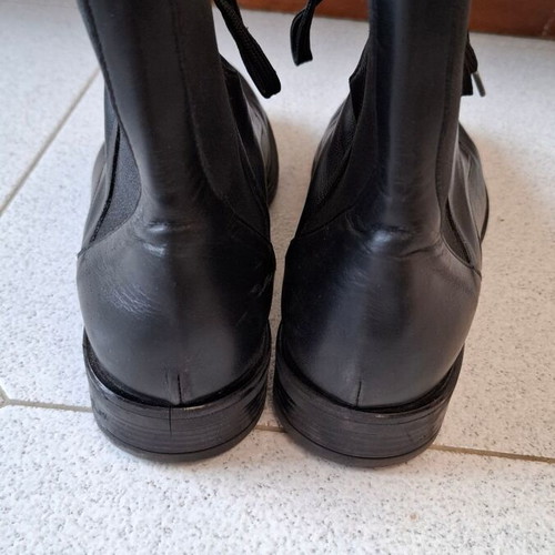 Chaniotakis black ankle boots size 38 like new