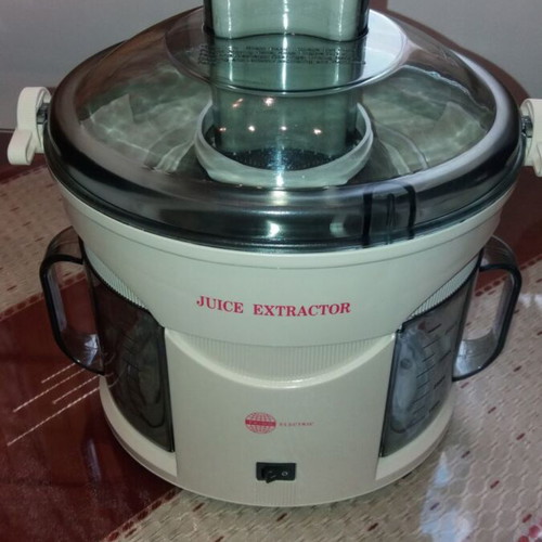 Juice extractor like new, used twice