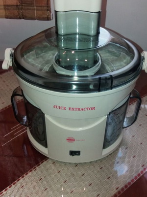 Juice extractor like new, used twice