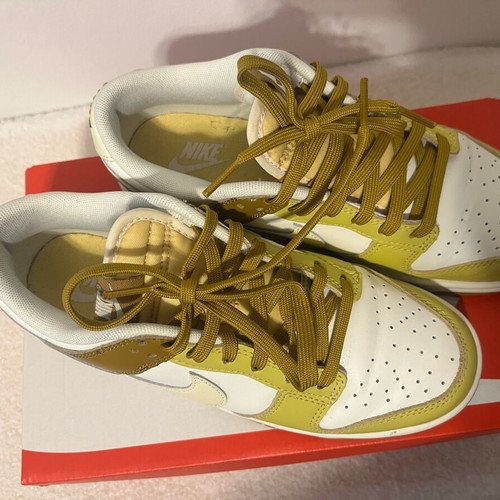 Nike Dunk athletic shoes like new, size 40, multicolor