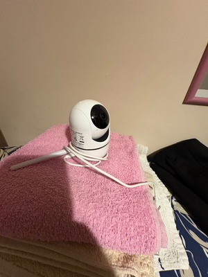 WiFi camera like new, indoor use