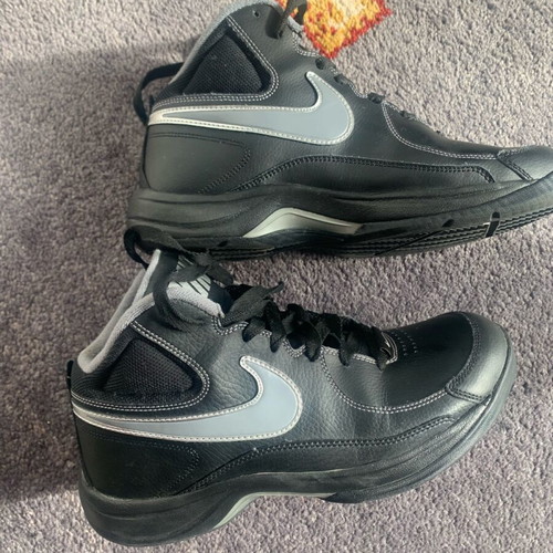 Nike athletic shoes like new, size EU 42.5, black-gray