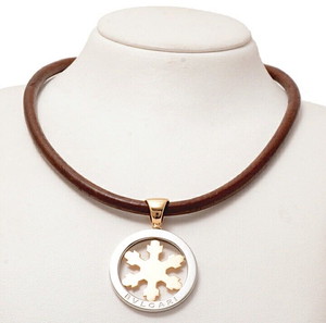 BVLGARI TONDO SNOWFLAKE ПЕНДАНТ ОТ 18К ЗЛАТО И НЕРЪДВЕЙКА СТАЛ
