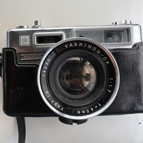 Yashica Electro original mod 35 camera like new, made in Japan 1960