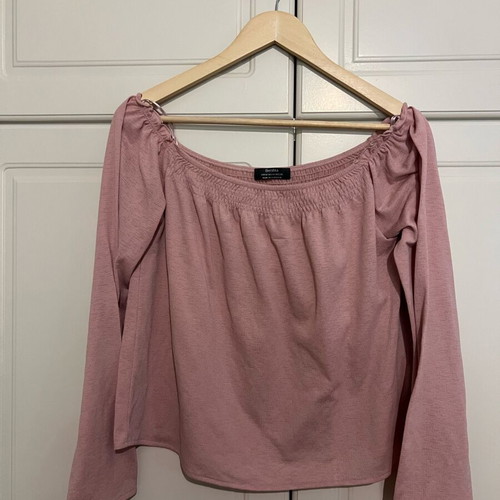 Bershka off-shoulder top like new, size M