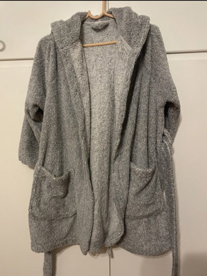 Oysho gray house robe like new with ears