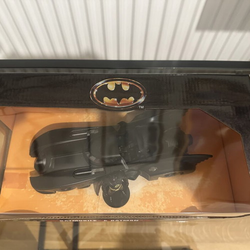 Batmobile collectible metal toy car Jada Toys 1989 with Batman figure new