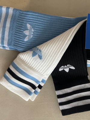 Adidas ψηλές κάλτσες καινούργιες, μέγεθος 39-42, άσπρο και μπλε