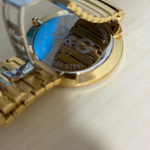 D&G women's watch like new, gold color