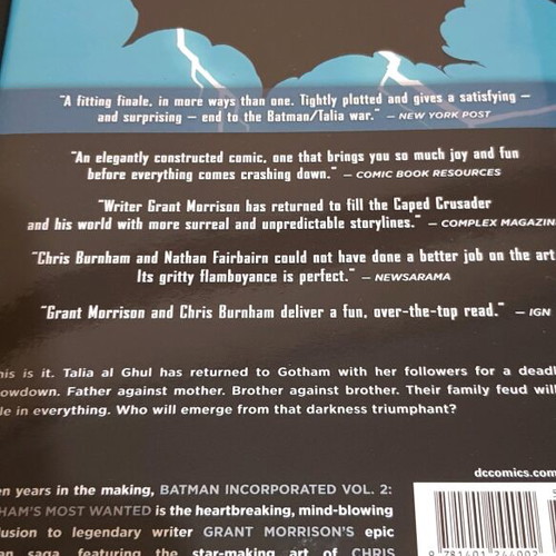 Batman Incorporated 2 hardcover new