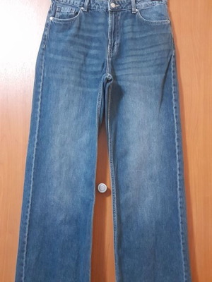 Τζιν Bershka wide-leg σαν καινούργιο, μέγεθος S 36, μπλε ξεθωριασμένο