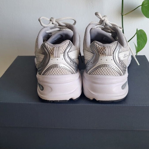 New Balance 530 sneakers like new, EU 40.5, white