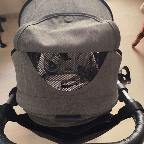 Mutsy Nexo stroller used with cup holder and organizer