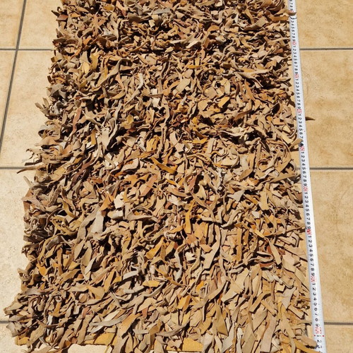 Leather rug like new