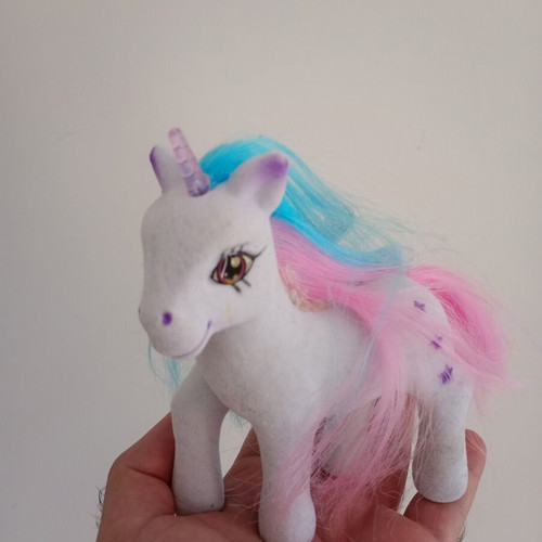 Unicorn figure used, good condition