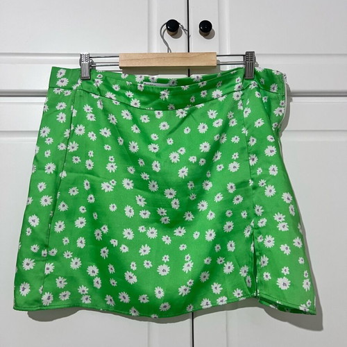 Bershka green electric mini skirt like new with flowers