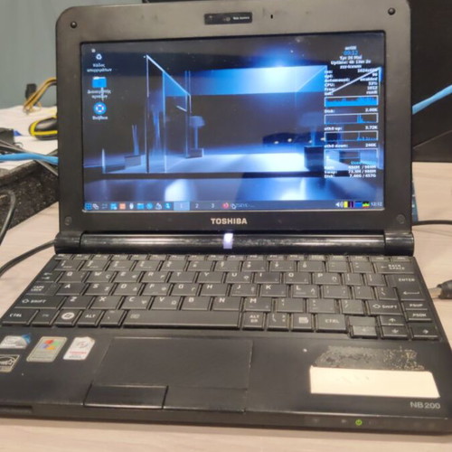 Toshiba NB200-13J netbook used with 500GB HDD and antiX Linux