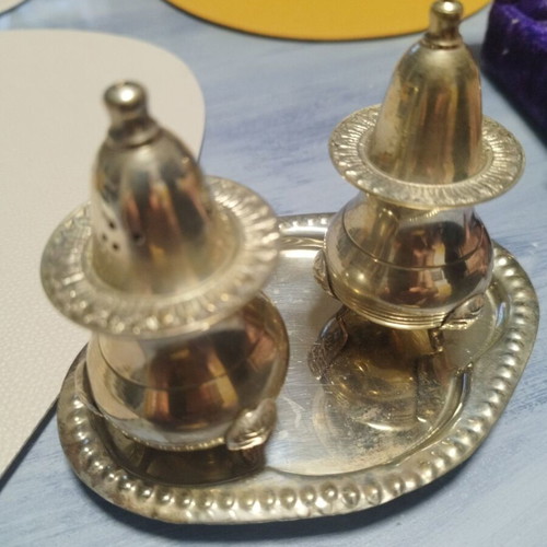 Vintage salt and pepper shaker used