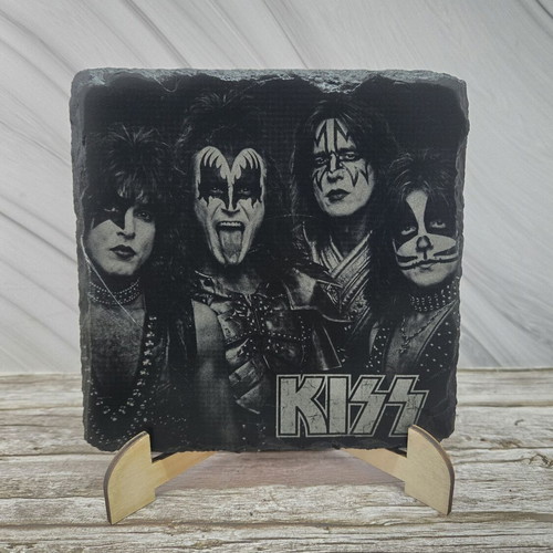 Engraved Kiss volcanic stone tile new, 13x13 cm
